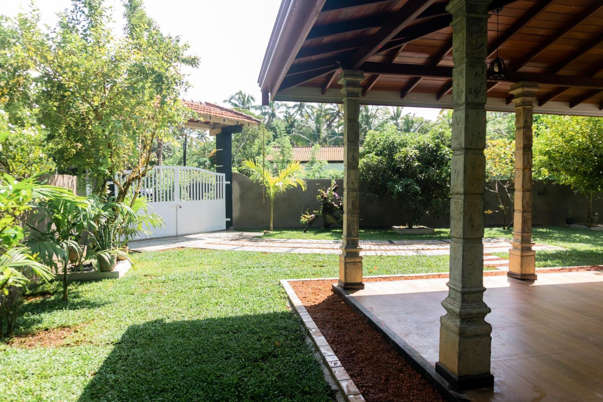 Villa Tropical Oasis Балапития Екстериор снимка
